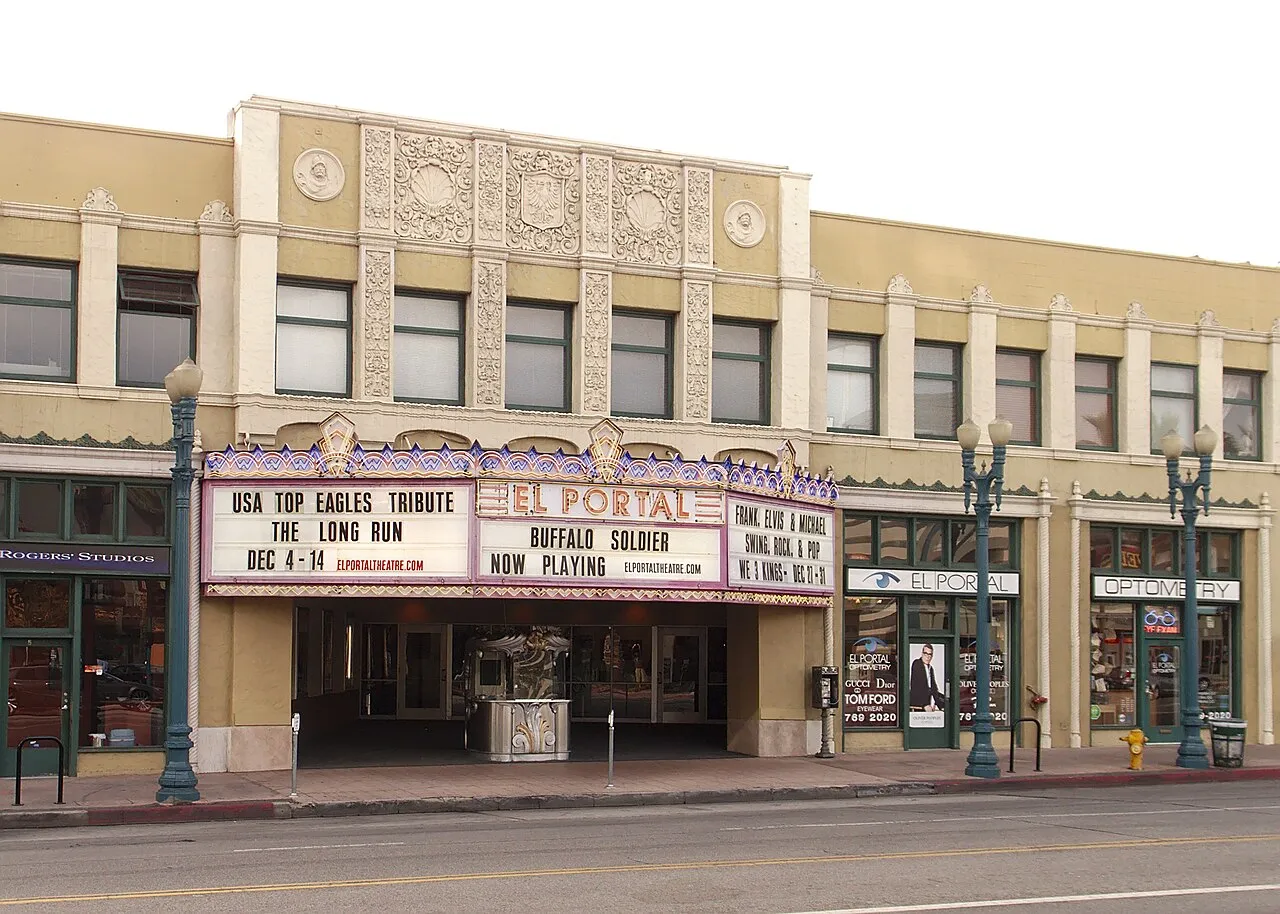 Archival photograph of El Portal Theatre, Los Angeles (2014)