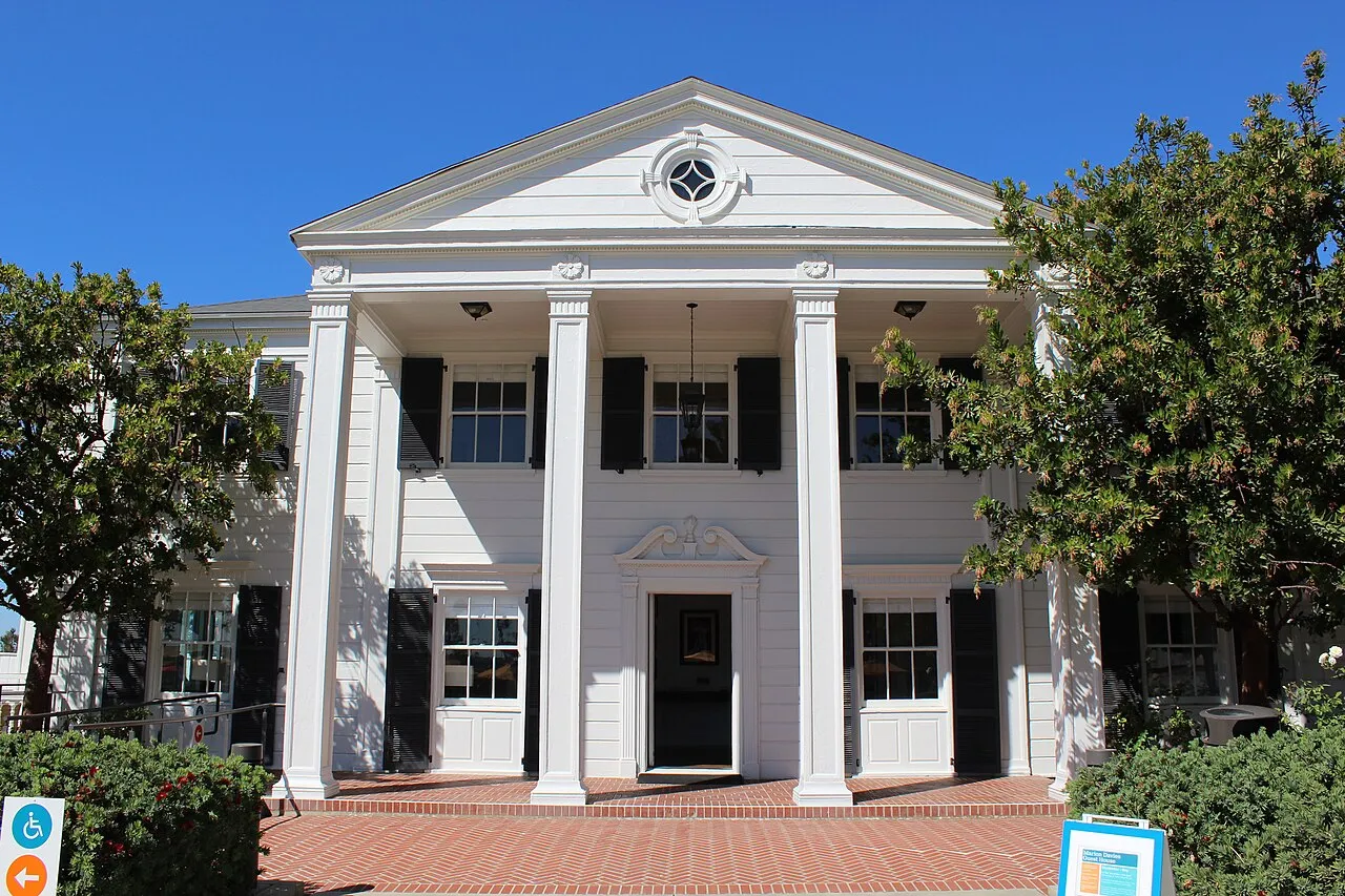 Archival photograph of Annenberg Community Beach House, Los Angeles (2016)