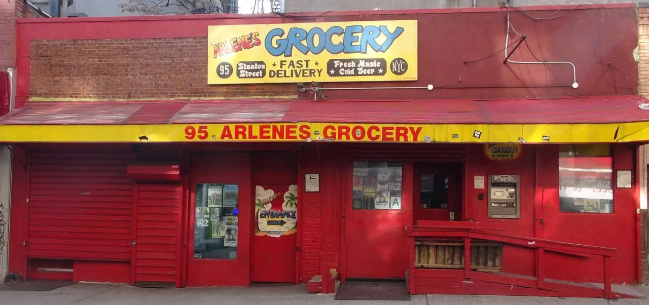 Archival photograph of Arlene’s Grocery, New York (2011)