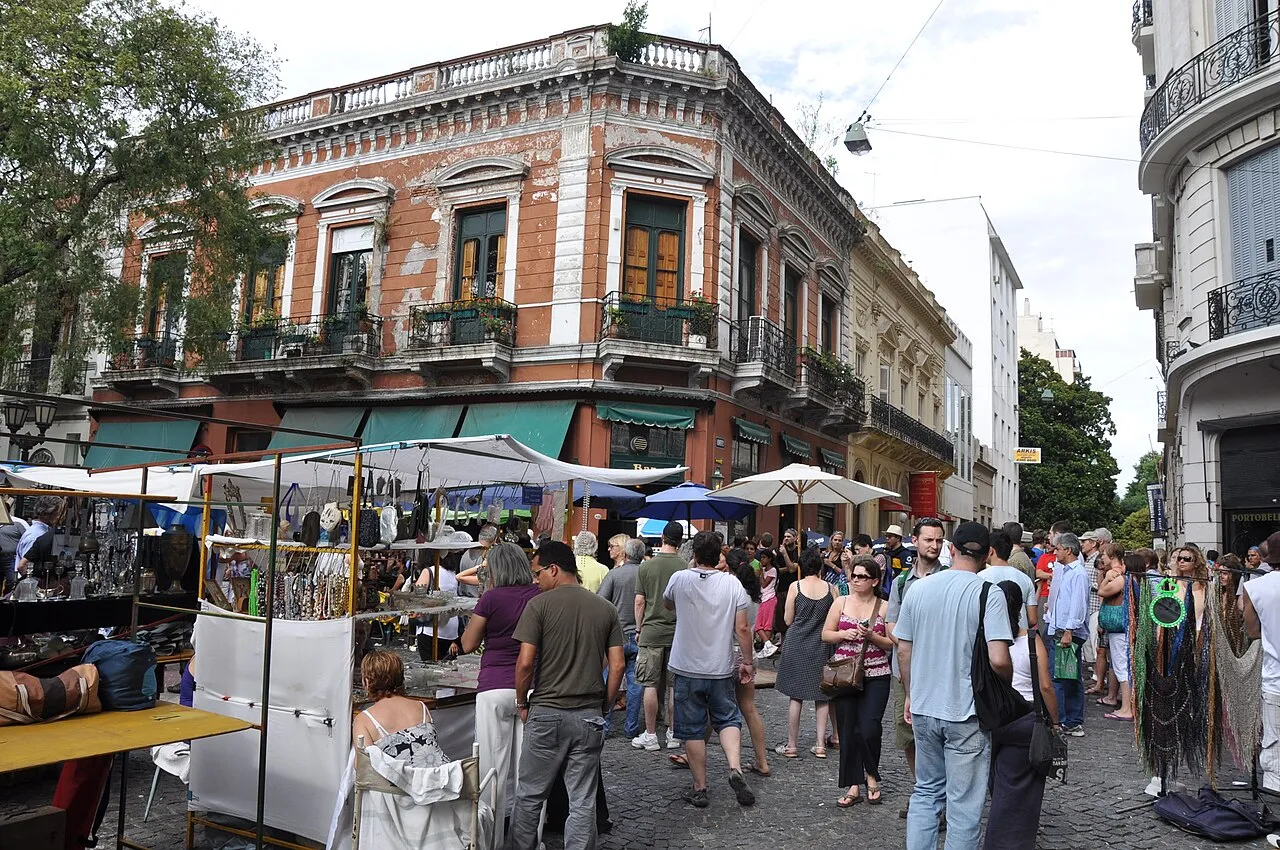 Archival photograph of Feria de San Telmo, Buenos Aires (2010)