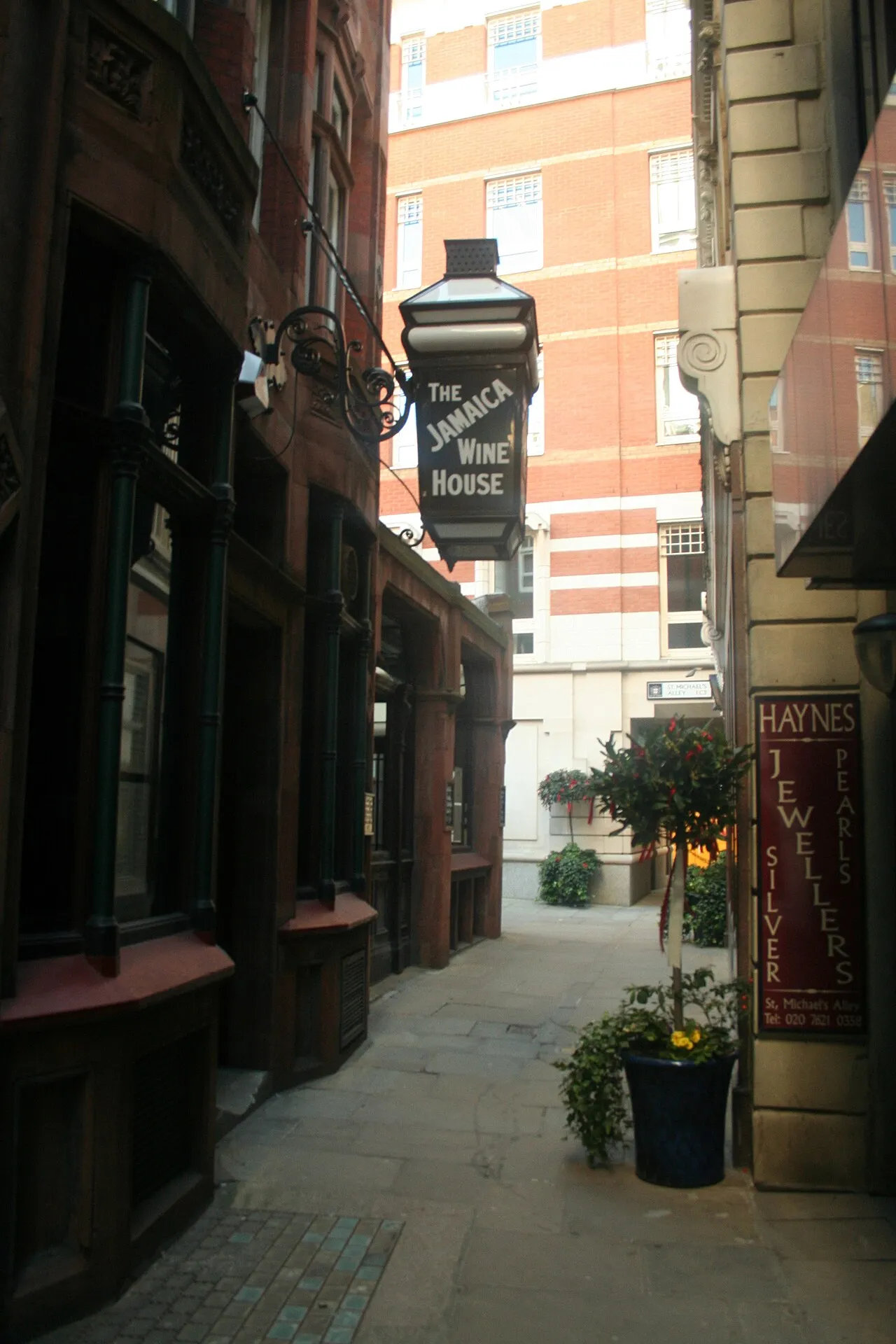 Archival photograph of Jamaica Wine House, London (2007)