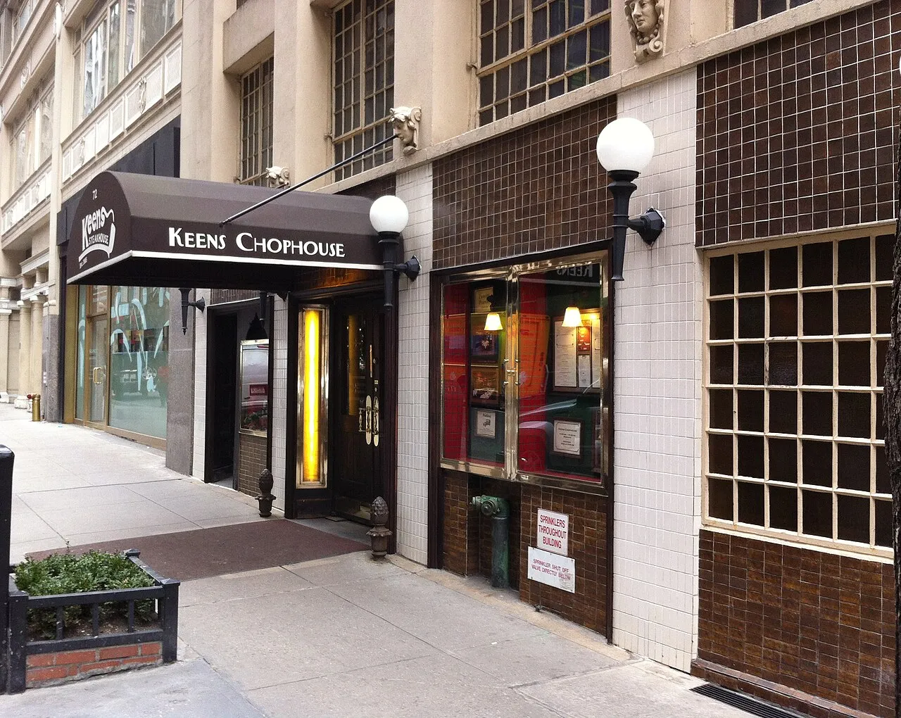 Archival photograph of Keens Steakhouse, New York (2014)