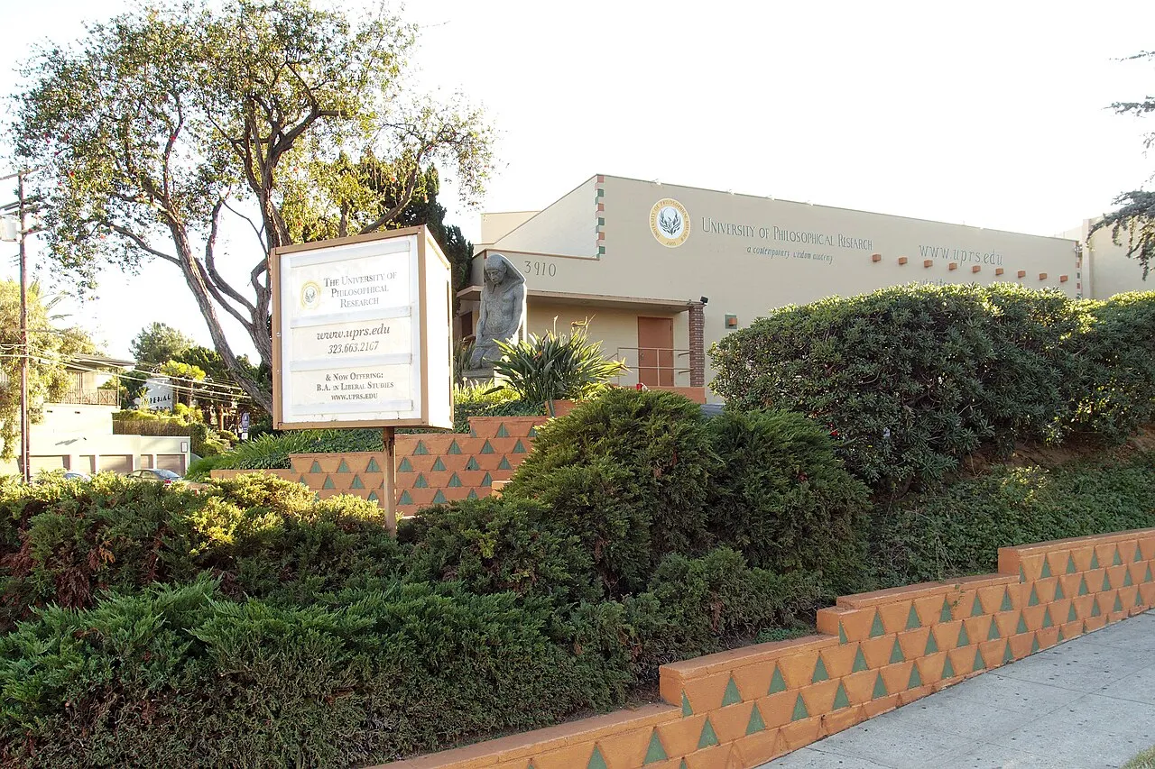 Archival photograph of Philosophical Research Society, Los Angeles (2015)