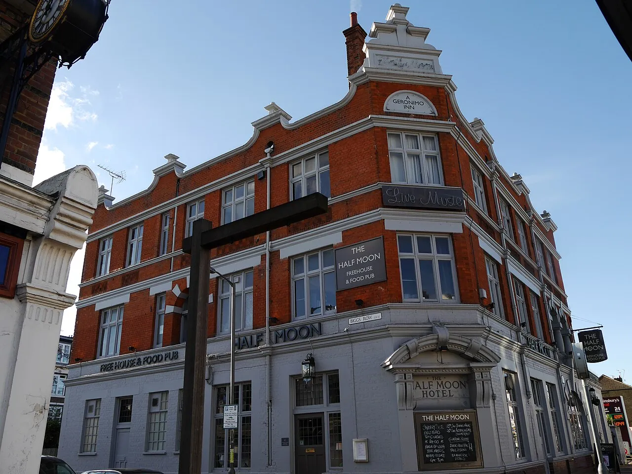 Archival photograph of The Half Moon, Putney, London (2014)