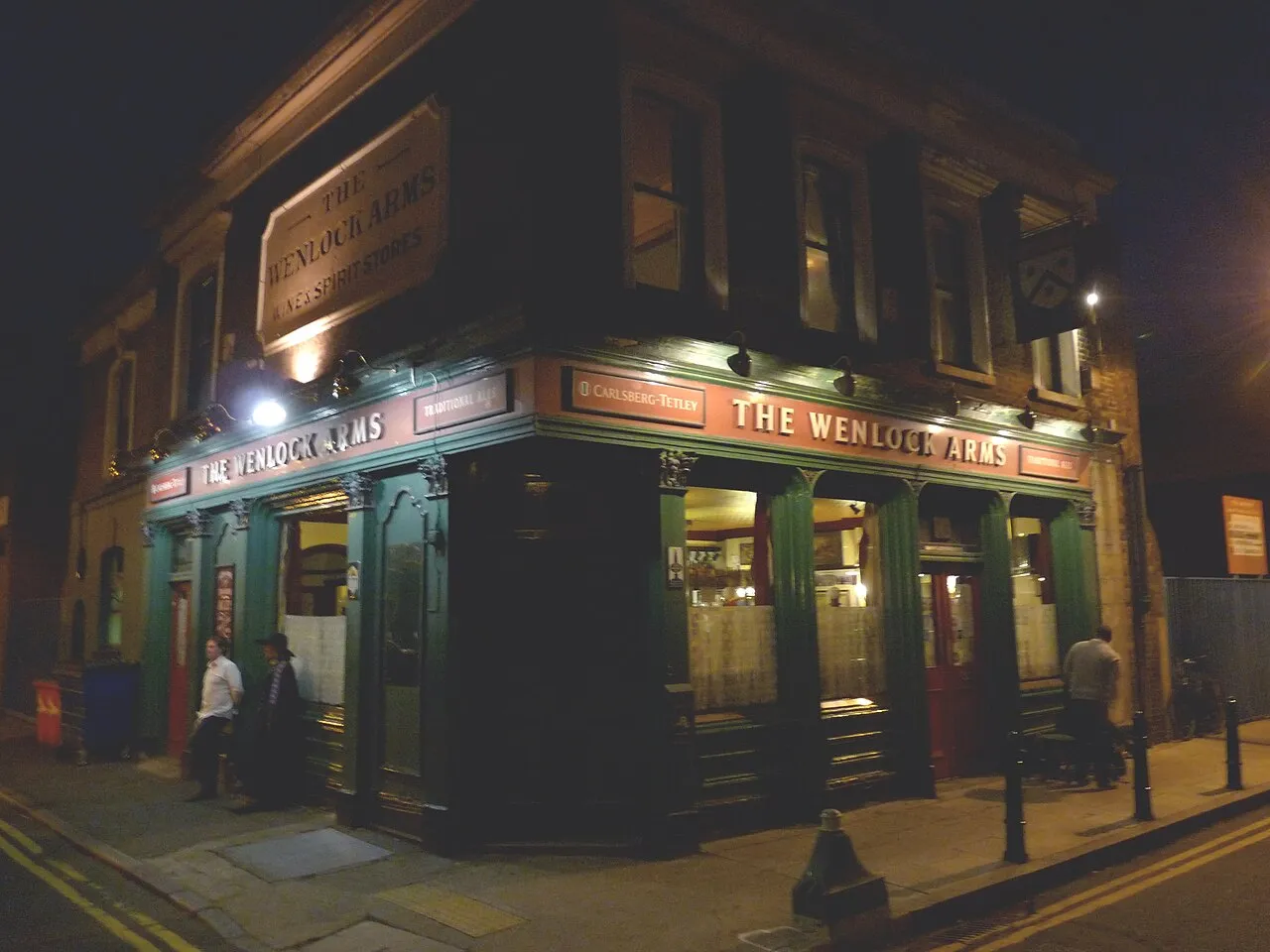 Archival photograph of Wenlock Arms, London (2010)