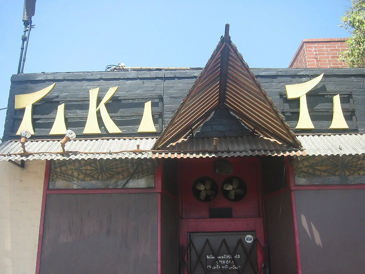 Archival photograph of Tiki-Ti, Los Angeles (2007)