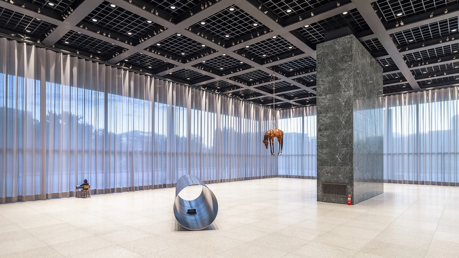 Offizielles Ausstellungsmotiv: Maurizio Cattelan: NIGHT.