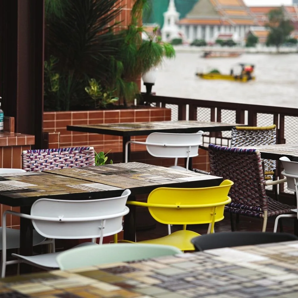 Supanniga Eating Room (Phra Nakhon) : ระเบียง (ภาพจากเว็บไซต์ทางการ)