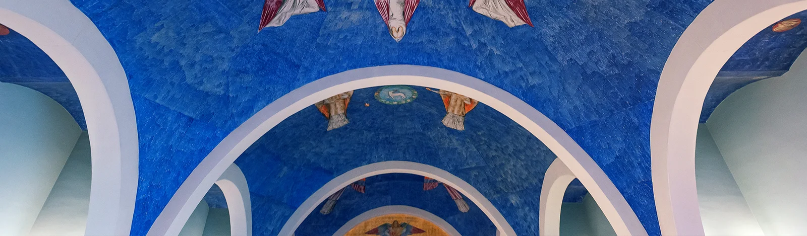 Centre Cívic Pere Pruna: painted vaulted ceiling in the cultural centre