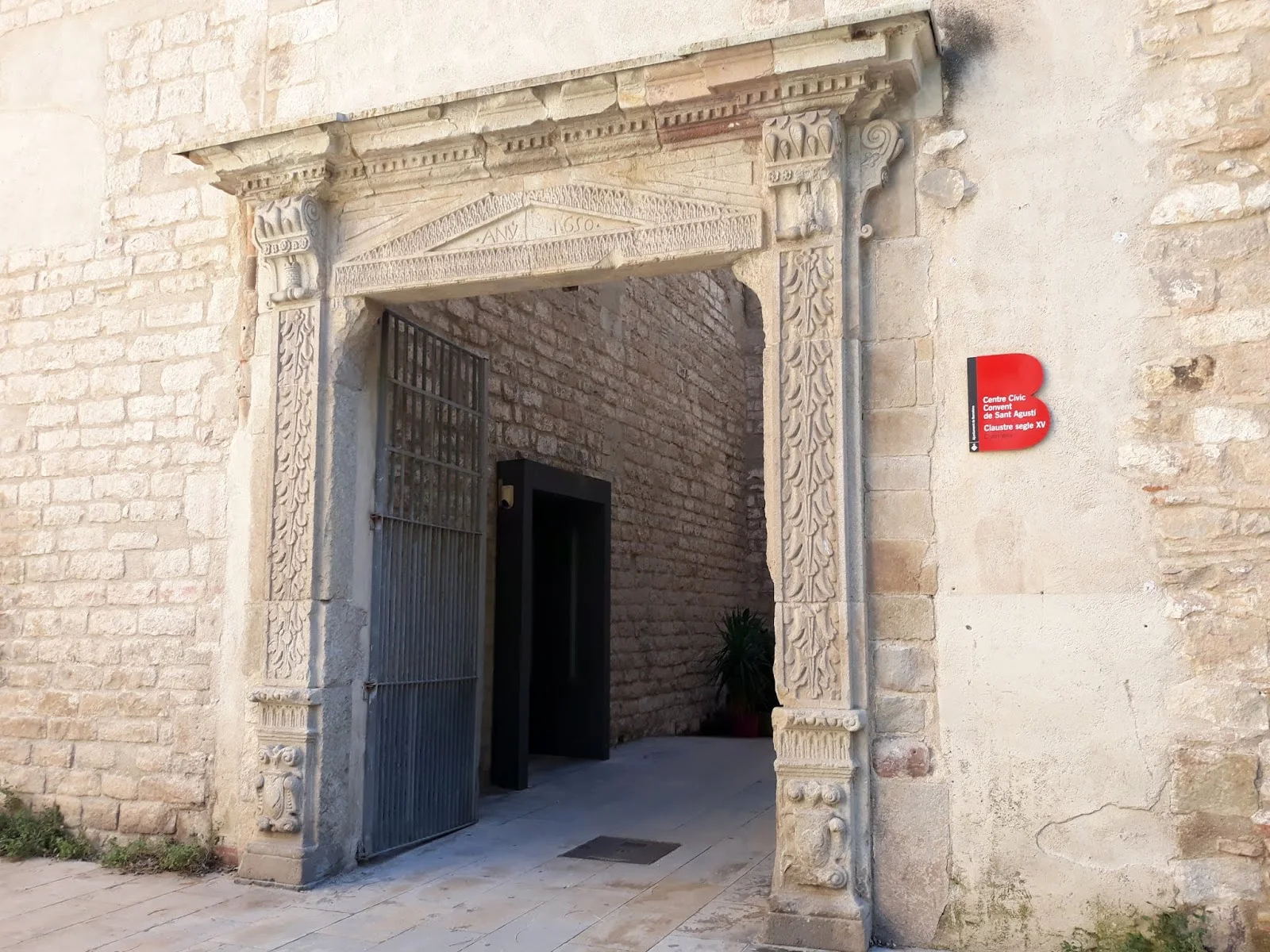 Centre Cívic Convent de Sant Agustí: the carved stone entrance to the former convent
