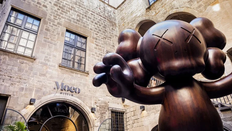 A sculpture displayed in the museum's historic courtyard at Moco Museum Barcelona