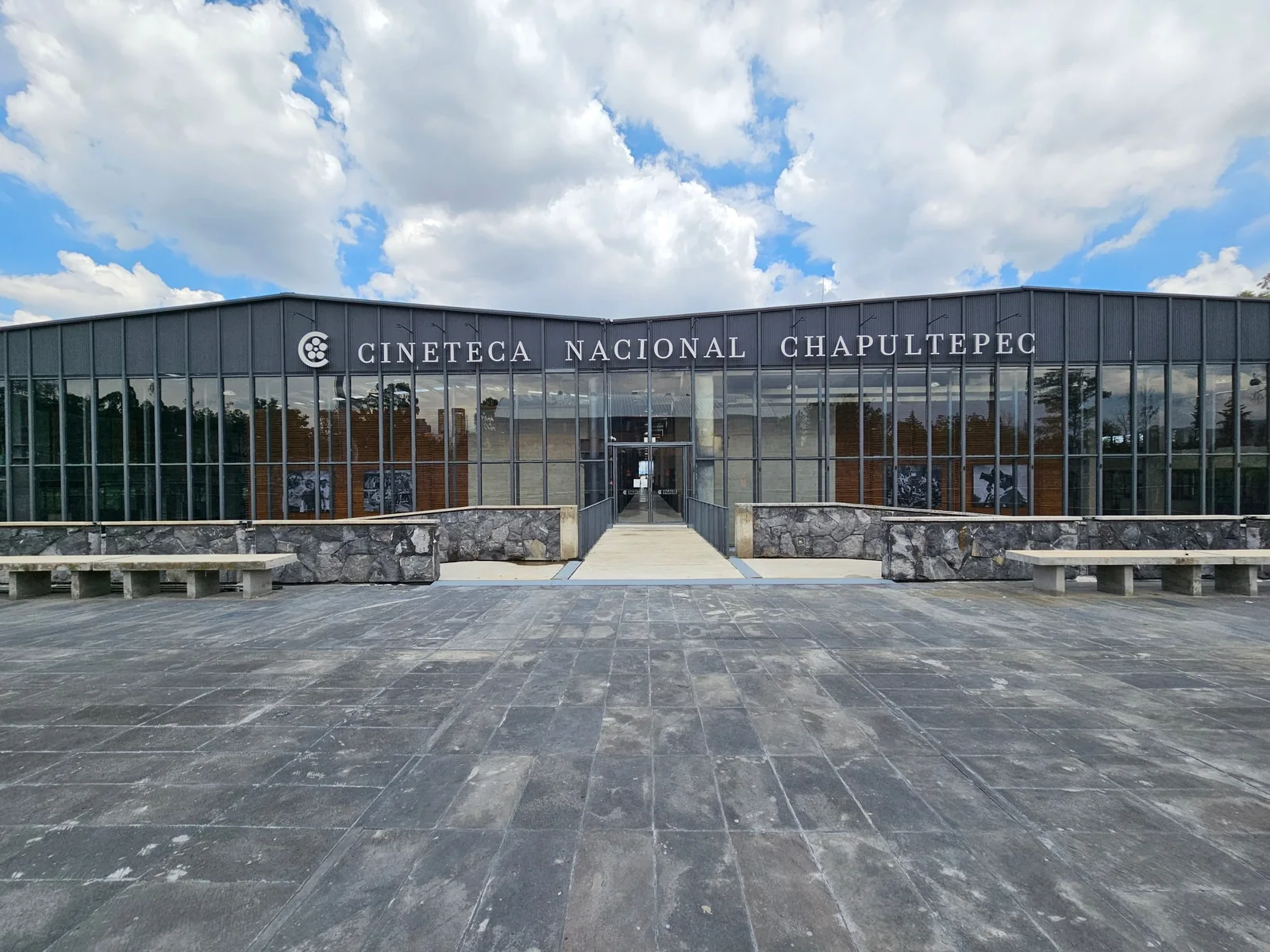 Cineteca Nacional Chapultepec : Fachada