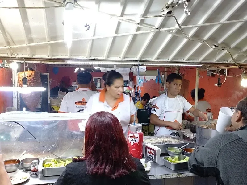 Taqueria El Paisa : Interior