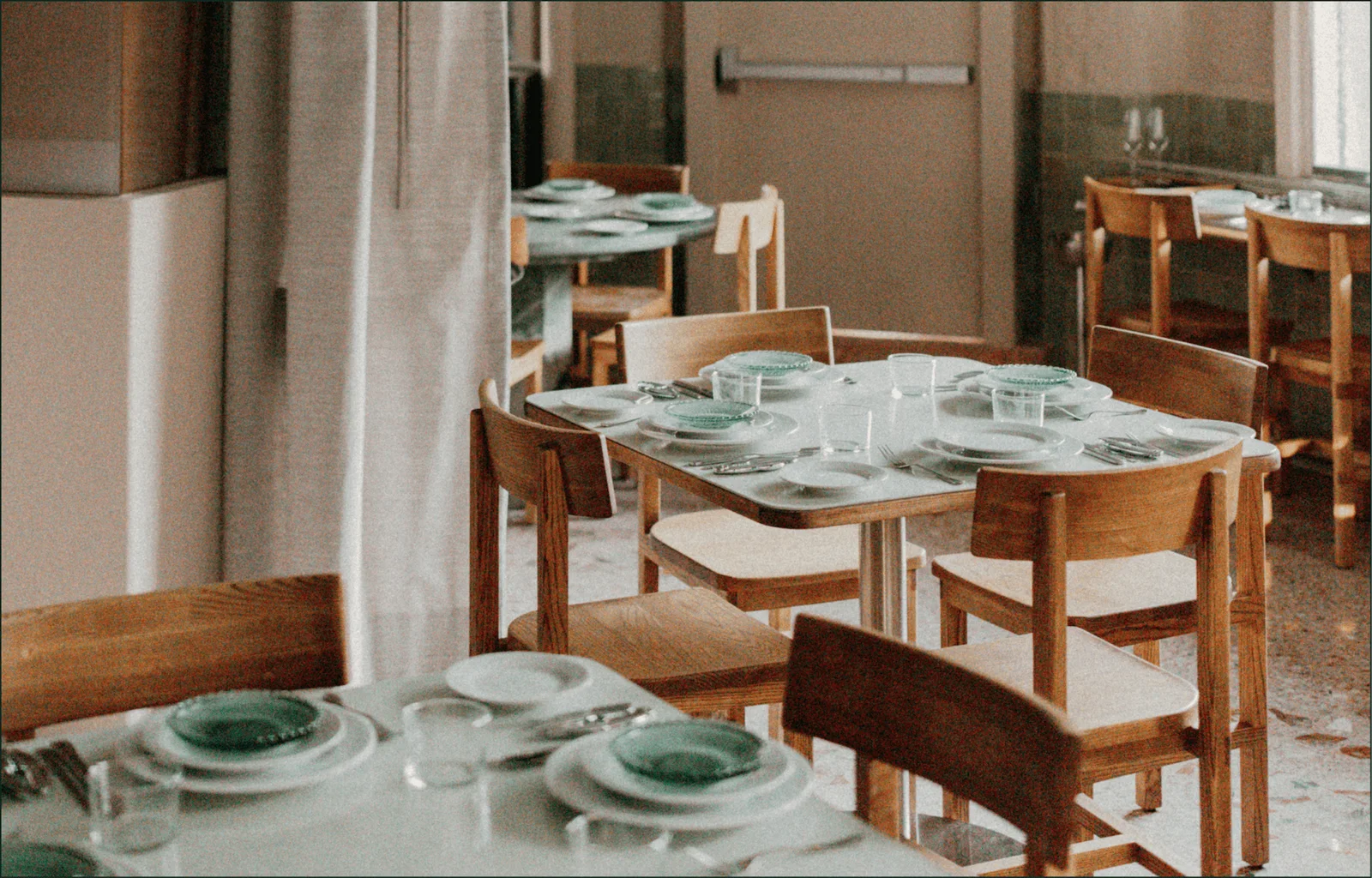 Ultramarinos Demar : Interior (imagen del sitio oficial)