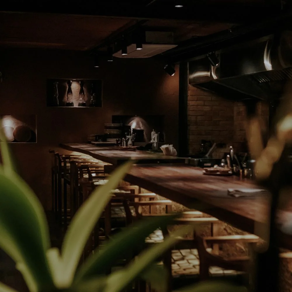 Escondido: intimate dining counter