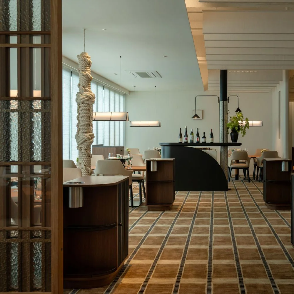 Kwonsooksoo: dining room and tiled floor