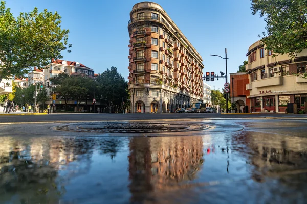 Wukang Mansion: historic mansion at the street corner