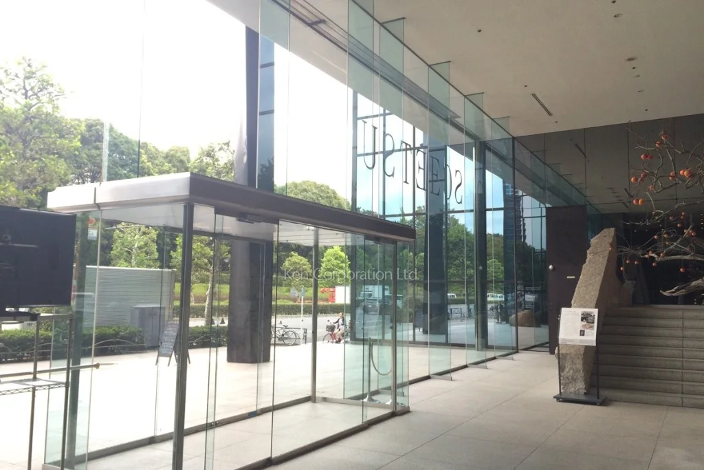 Sogetsu Kaikan: the light-filled glass entrance lobby