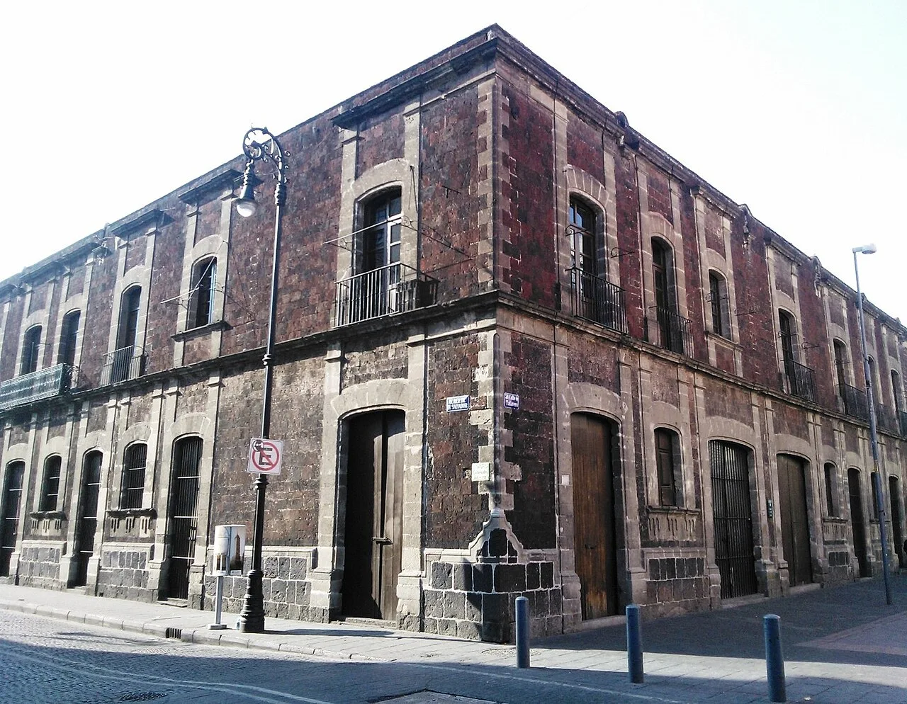 Fachada de Centro Cultural Casa Talavera (2013)
