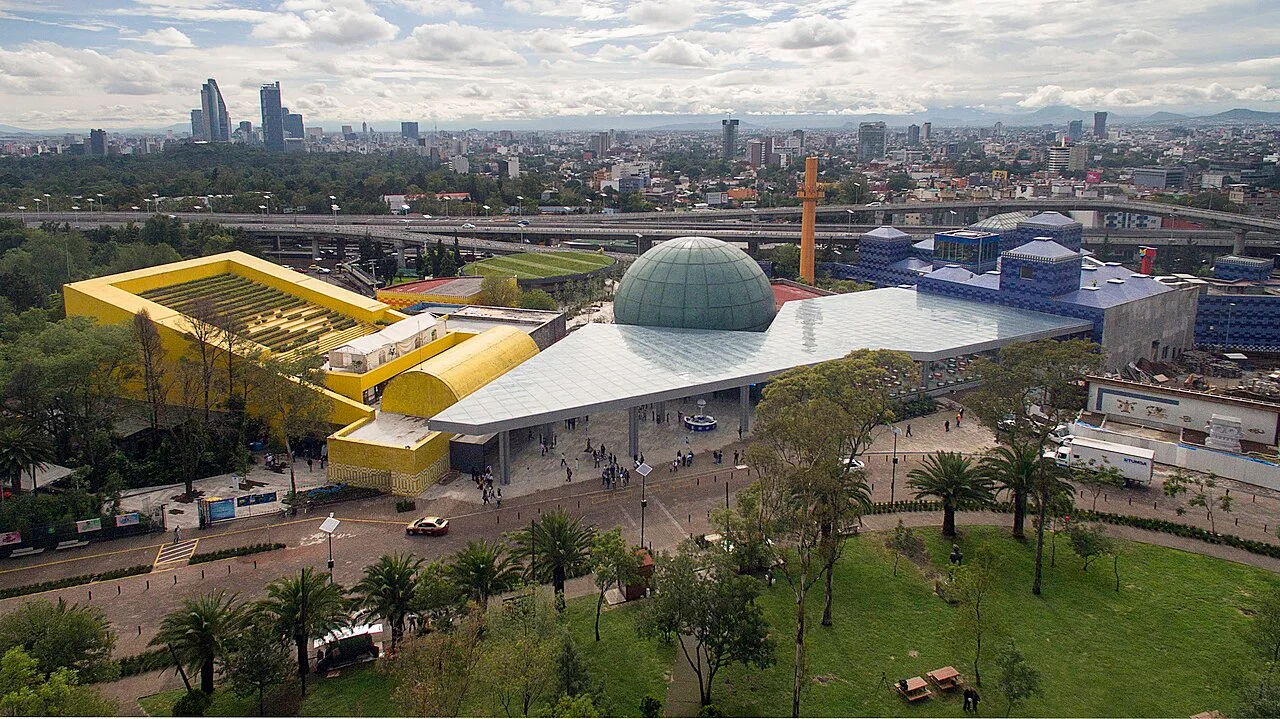 Aerial view of Papalote Museo del Niño (2016)