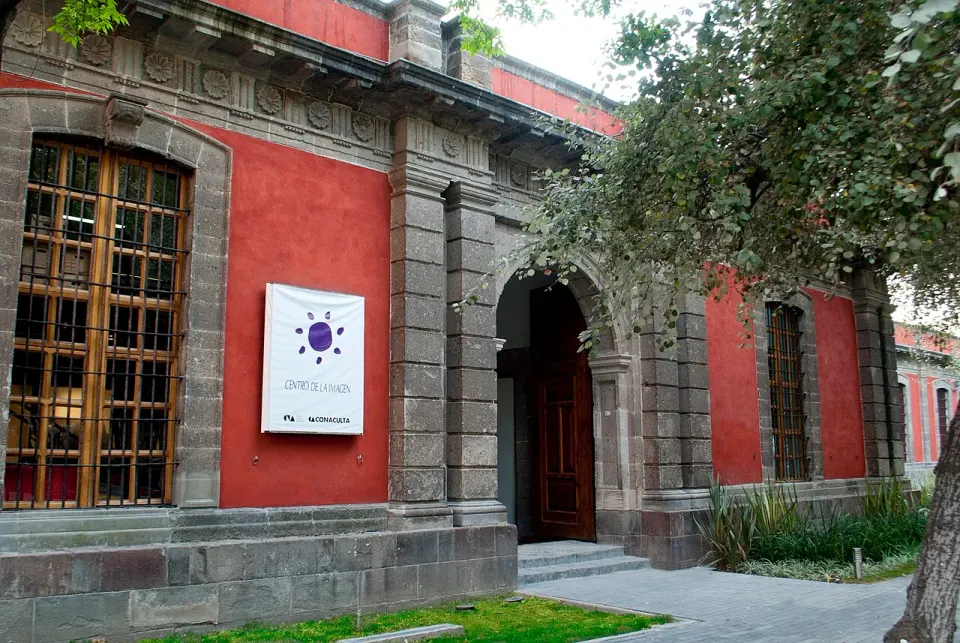 Fachada de Centro de la Imagen (2012)