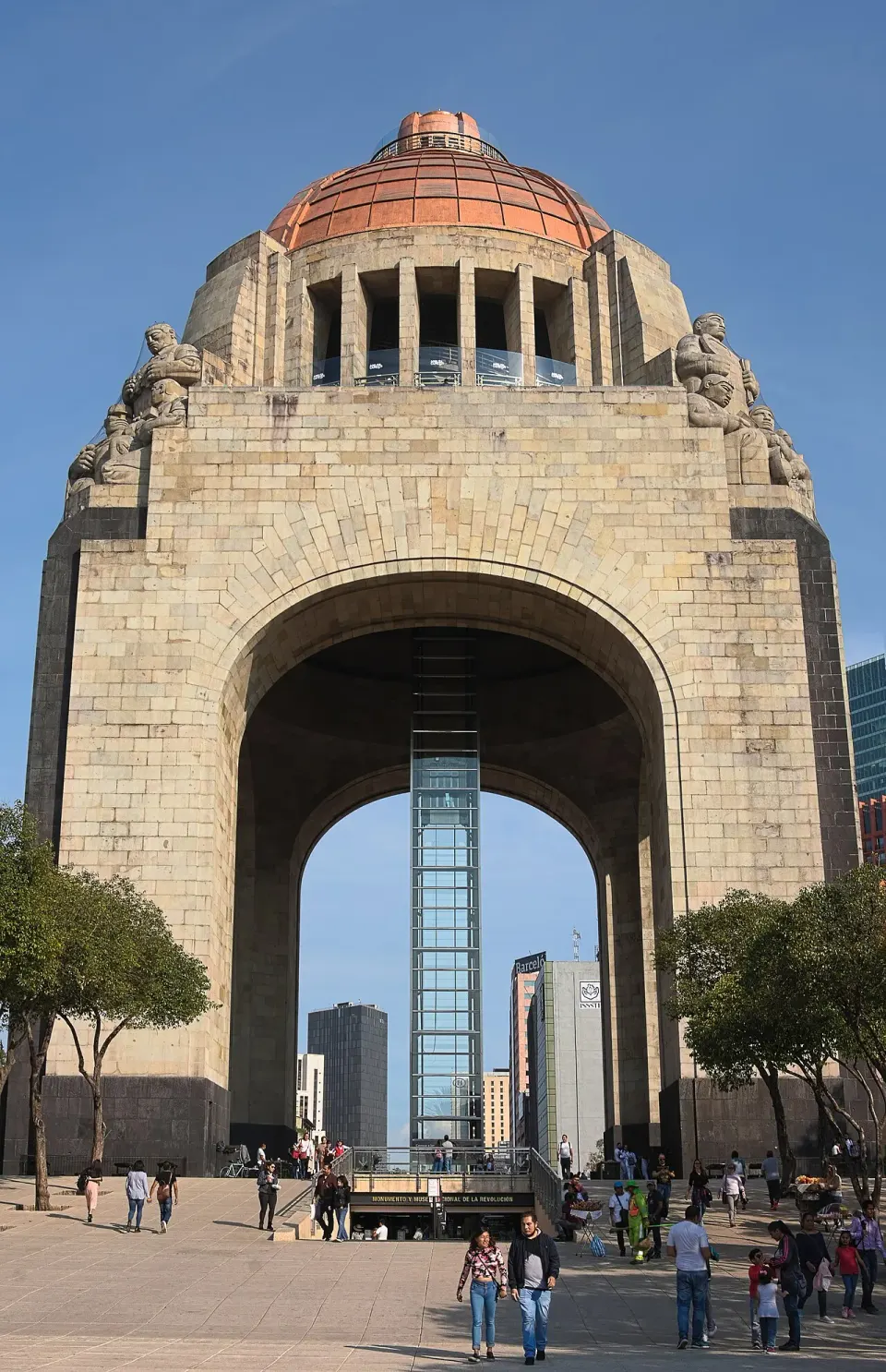 Fotografía de archivo: Monumento a la Revolución